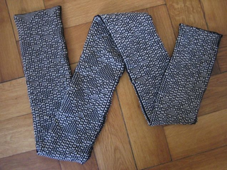 Illustration for article titled These Mathematical Scarves Are Designed By a Computer Algorithm